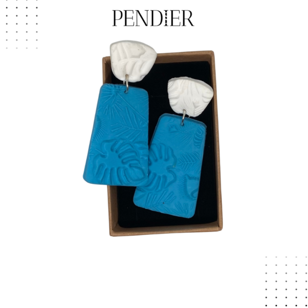 PENDIENTES AZULES Y BLANCOS